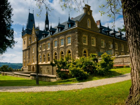 Zámek Zruč nad Sázavou